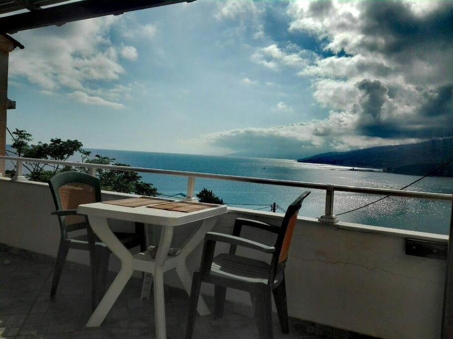 Appartement Δίχωρο Στούντιο Στον Κέντρο Του Αρμενιστή à Armenistis  Extérieur photo