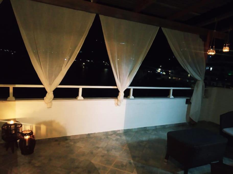 Appartement Δίχωρο Στούντιο Στον Κέντρο Του Αρμενιστή à Armenistis  Extérieur photo